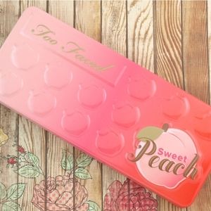Too Faced Sweet Peach Eye shadow pallette